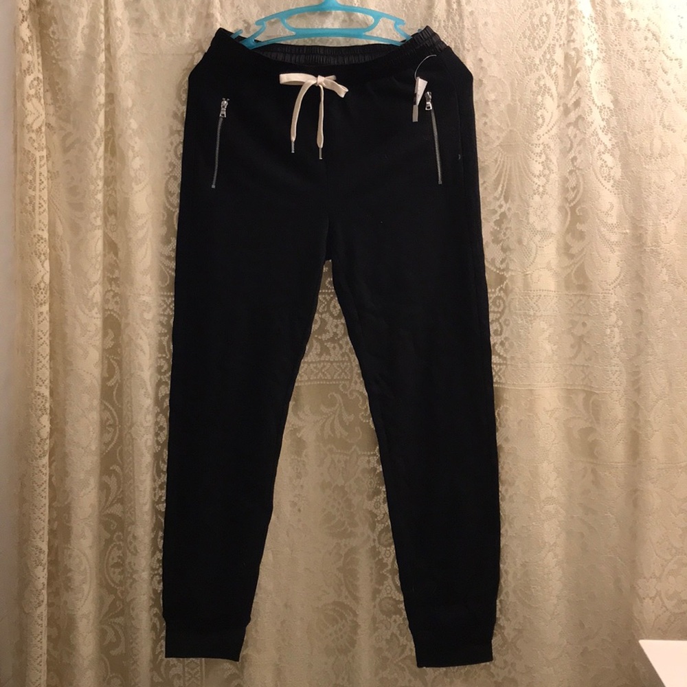 Gap joggers nwt